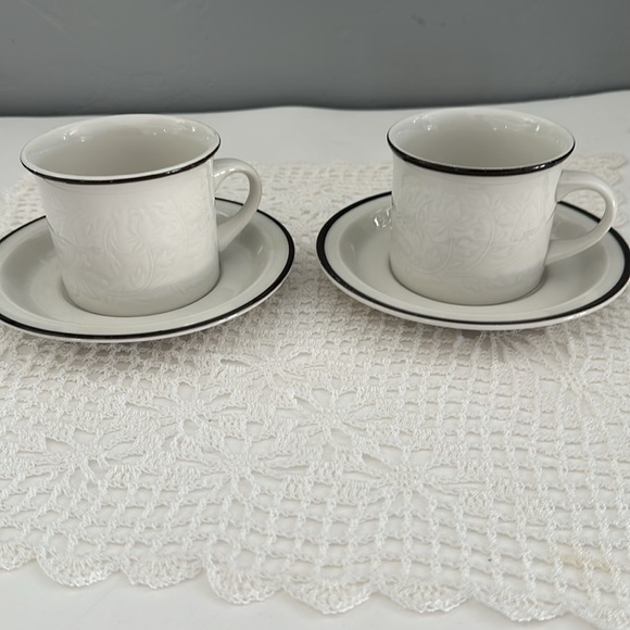 Royal Doulton Lambeth Stoneware Ting England Cup & Saucer 2 sets L.S. 1012 - Picture 1 of 10